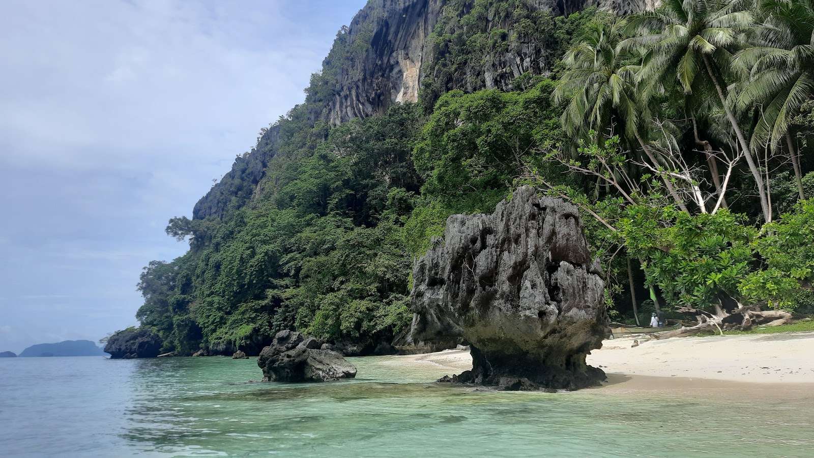 Happiness El Nido Deluxe Island Hopping Tour (D) - Image 4